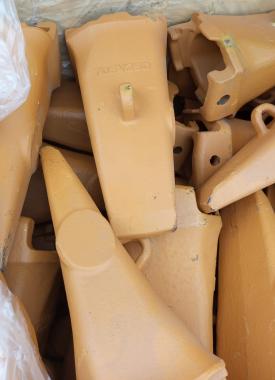 Зуб ковша 70SV2SD система ESCO SV2