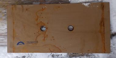 Нож ковша крайний (LW500/LW700) (30х270х550, 2 отв.) 253300925 (30MnB)