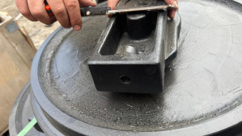 Колесо направляющее 81E6-2004 Hyundai R130LC фото 2