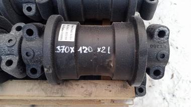 Каток опорный (367*115*М22) (болт М22х2,5х100) (Doosan DX340LC / SOLAR 340LC) K1008896