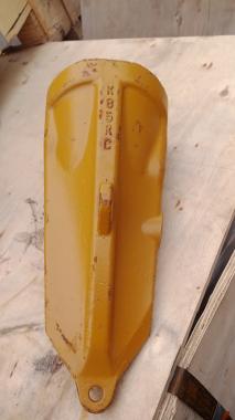 Зуб ковша K85RC / 209-70-44241 система Hensley KMax