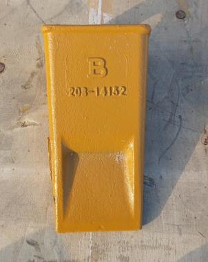 Зуб ковша PC-400 208-70-14152